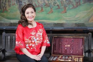 Dr. Minguita Padilla